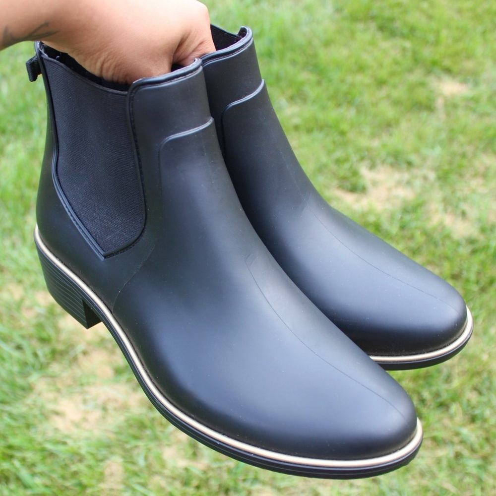 Kate Spade Women's New York Black Solstice Rain Boot Sz 11